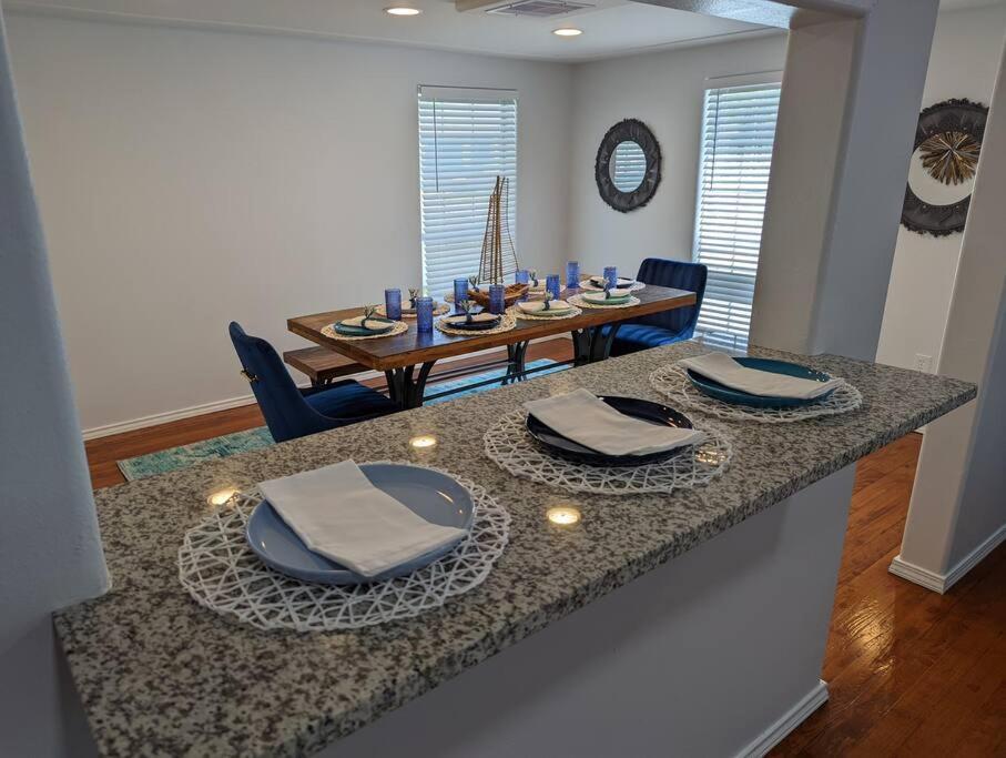 5/3 With A Heated Pool 2 Min From Beach, Updated Galveston Dış mekan fotoğraf