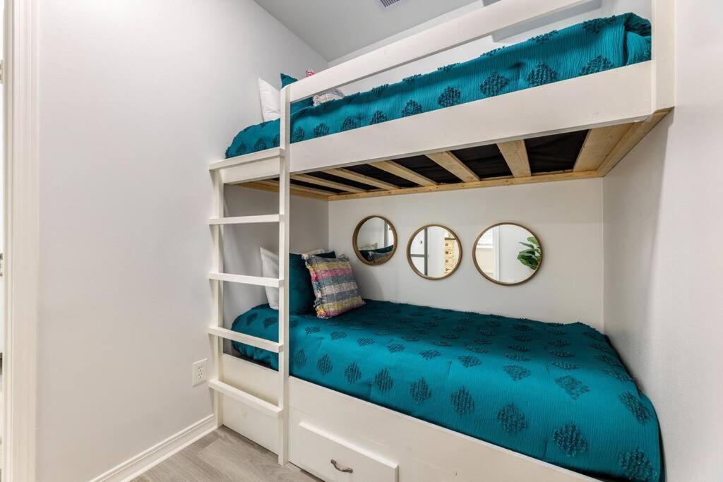 5/3 With A Heated Pool 2 Min From Beach, Updated Galveston Dış mekan fotoğraf