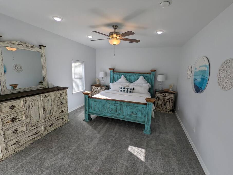5/3 With A Heated Pool 2 Min From Beach, Updated Galveston Dış mekan fotoğraf