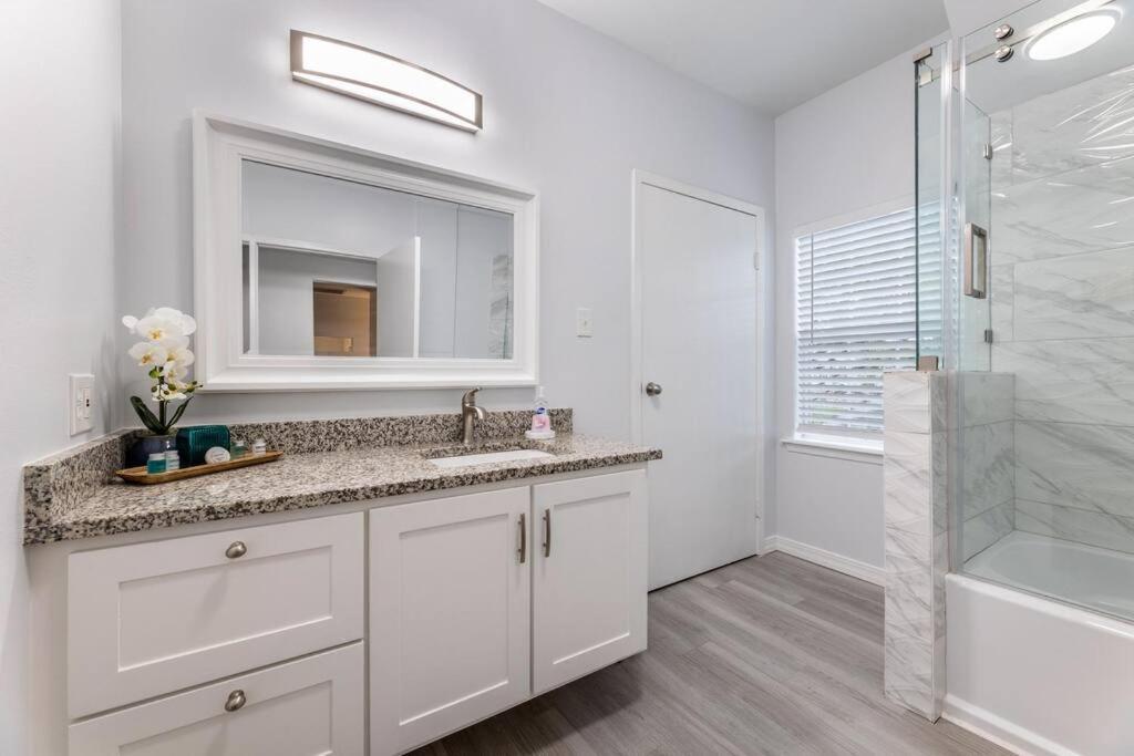 5/3 With A Heated Pool 2 Min From Beach, Updated Galveston Dış mekan fotoğraf
