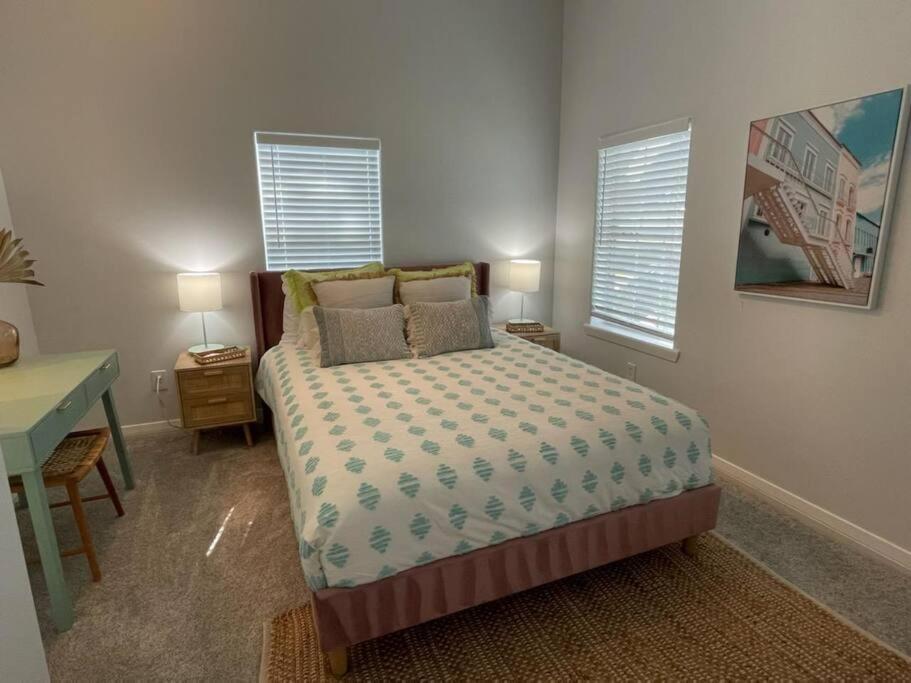 5/3 With A Heated Pool 2 Min From Beach, Updated Galveston Dış mekan fotoğraf